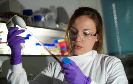 Team member of Ingenza Ltd, a biotech company, in lab at Roslin Innovation Centre