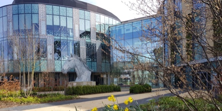 Roslin Innovation Centre exterior with Canter statue