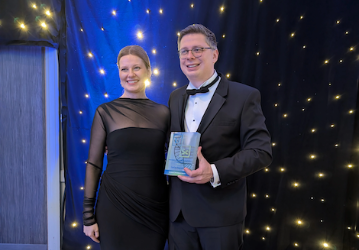 Maciej Parys with the Scotland�s Life Sciences Award trophy for A3 Innovation
