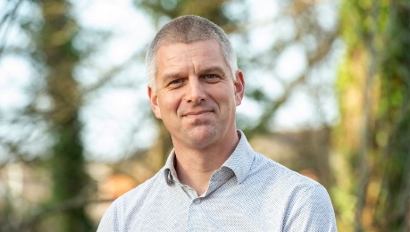 Profile photo Professor John Hammond, Director of the Roslin Institute